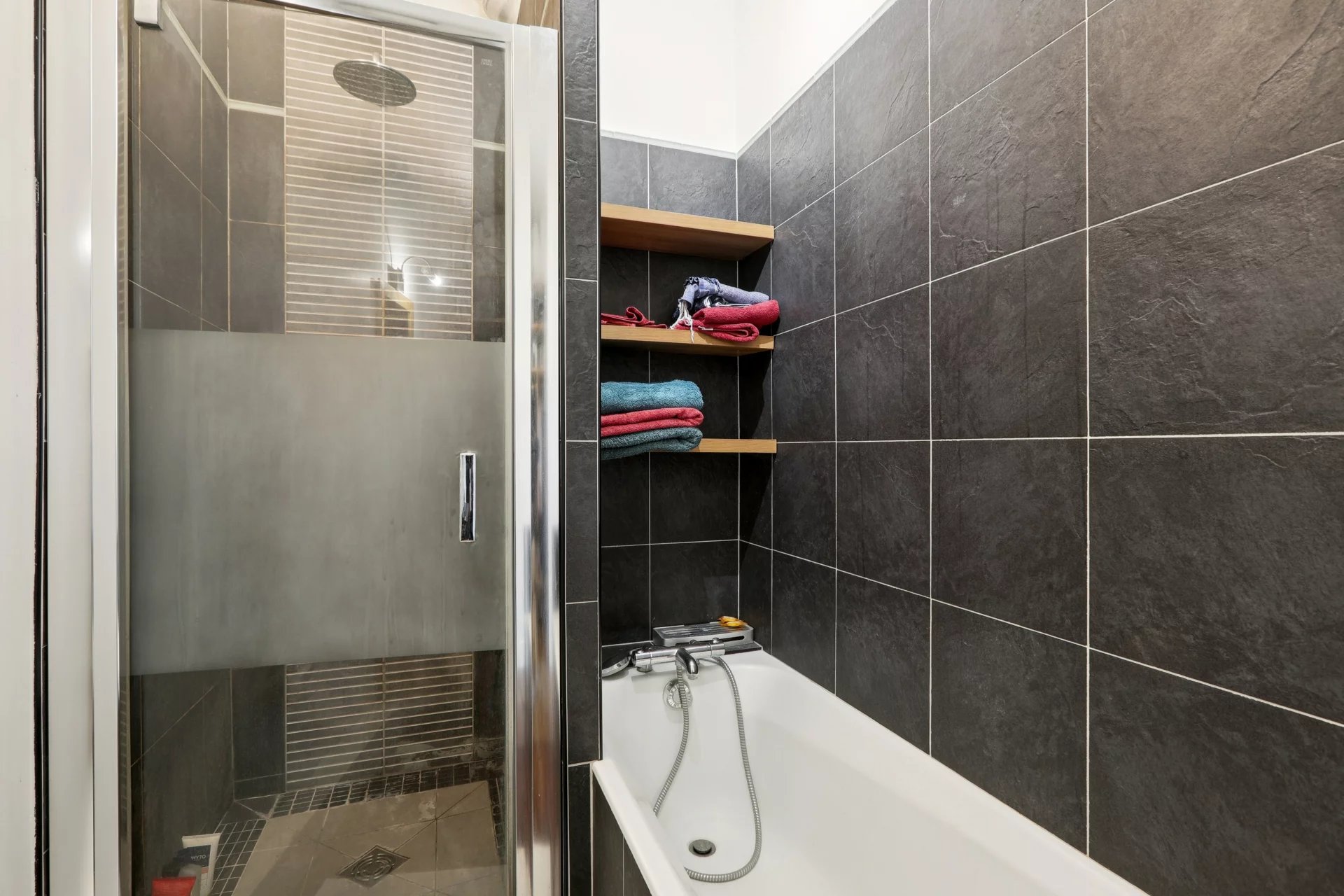 Paris 16th, Île-de-France, 75016, FR, ,Residential,For Sale,1988058