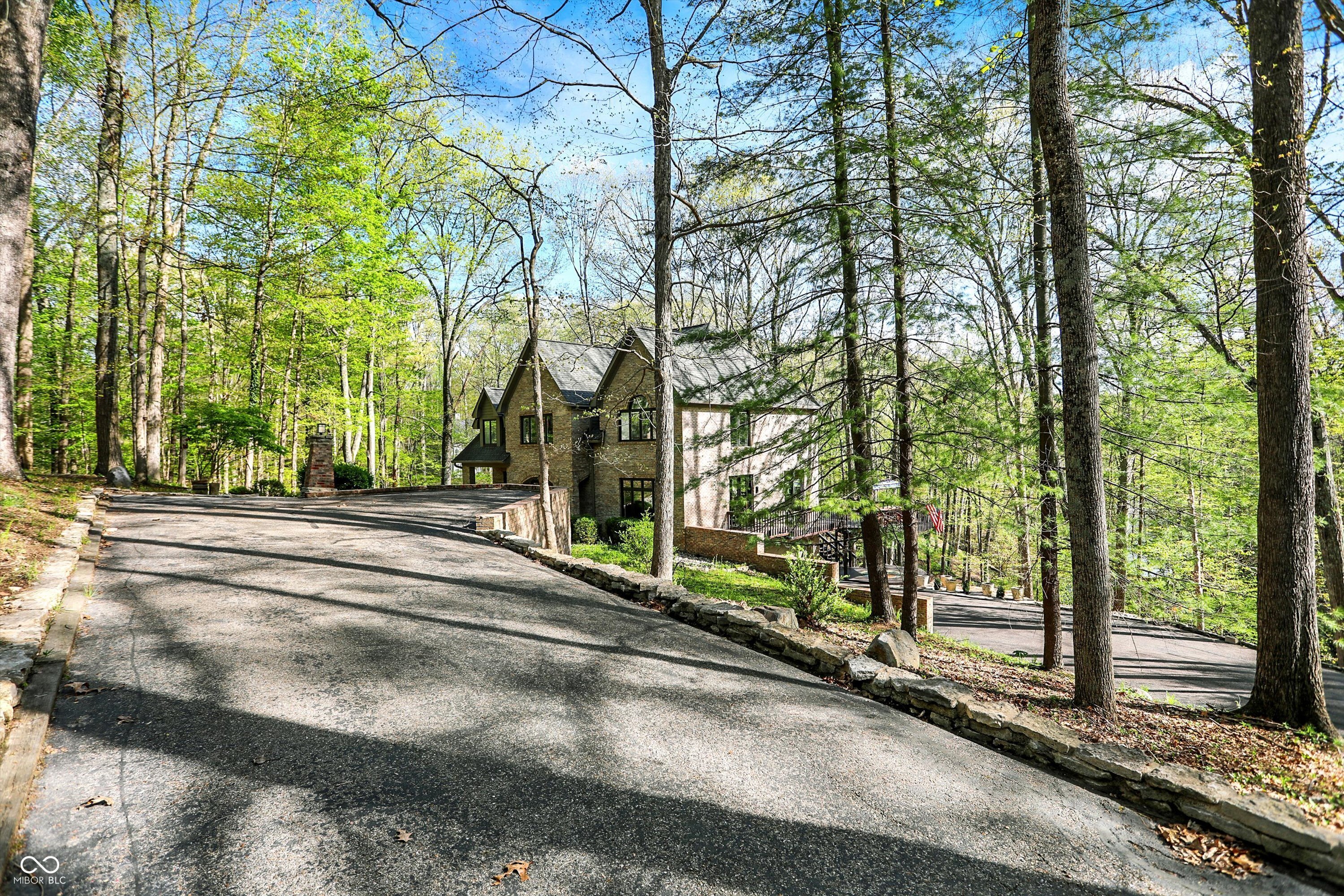 Trafalgar, Indiana, 46181, United States, 4 Bedrooms Bedrooms, ,4 BathroomsBathrooms,Residential,For Sale,1981773