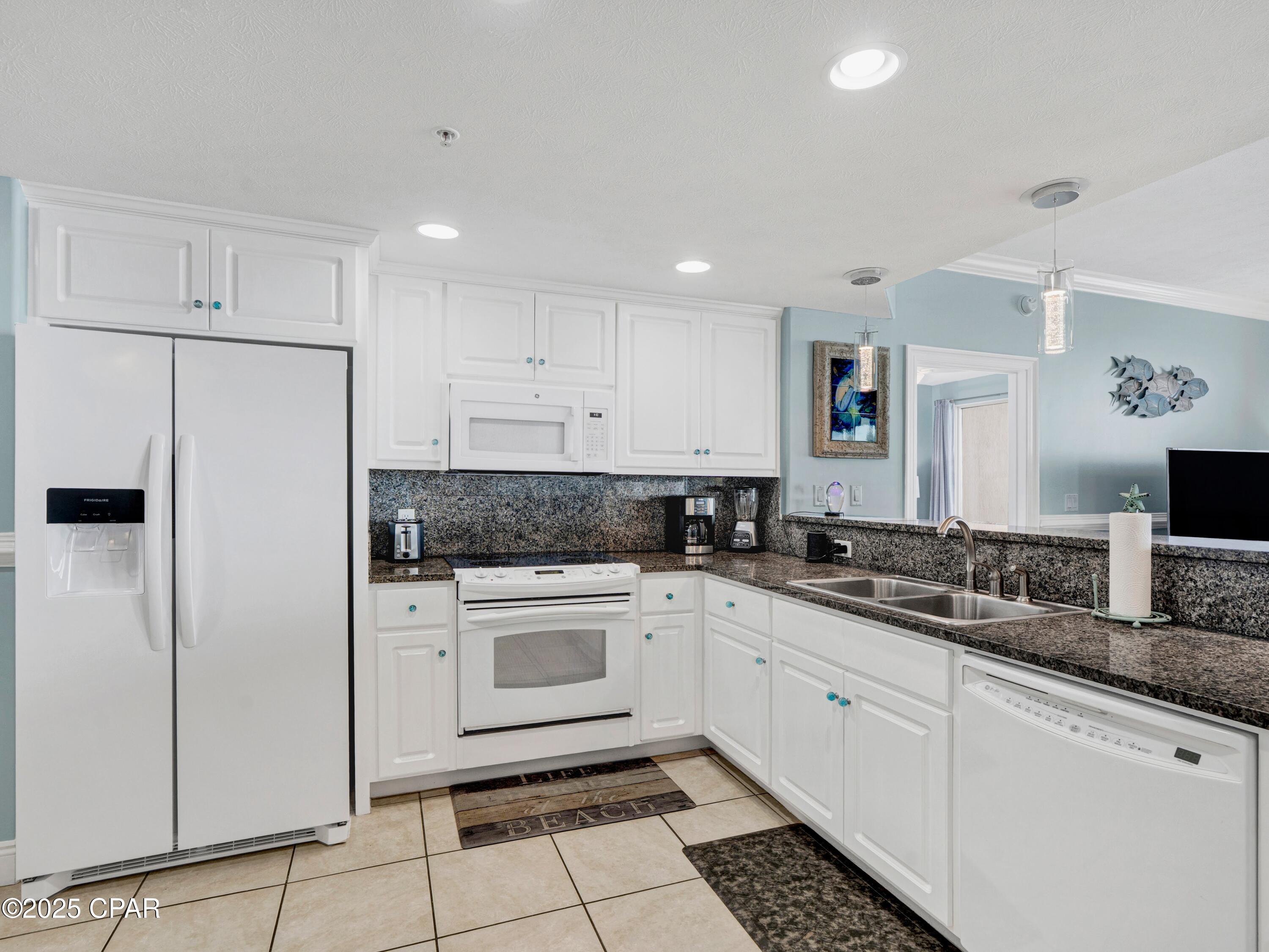 Panama City Beach, Florida, 32408, United States, 2 Bedrooms Bedrooms, ,2 BathroomsBathrooms,Residential,For Sale,1998871