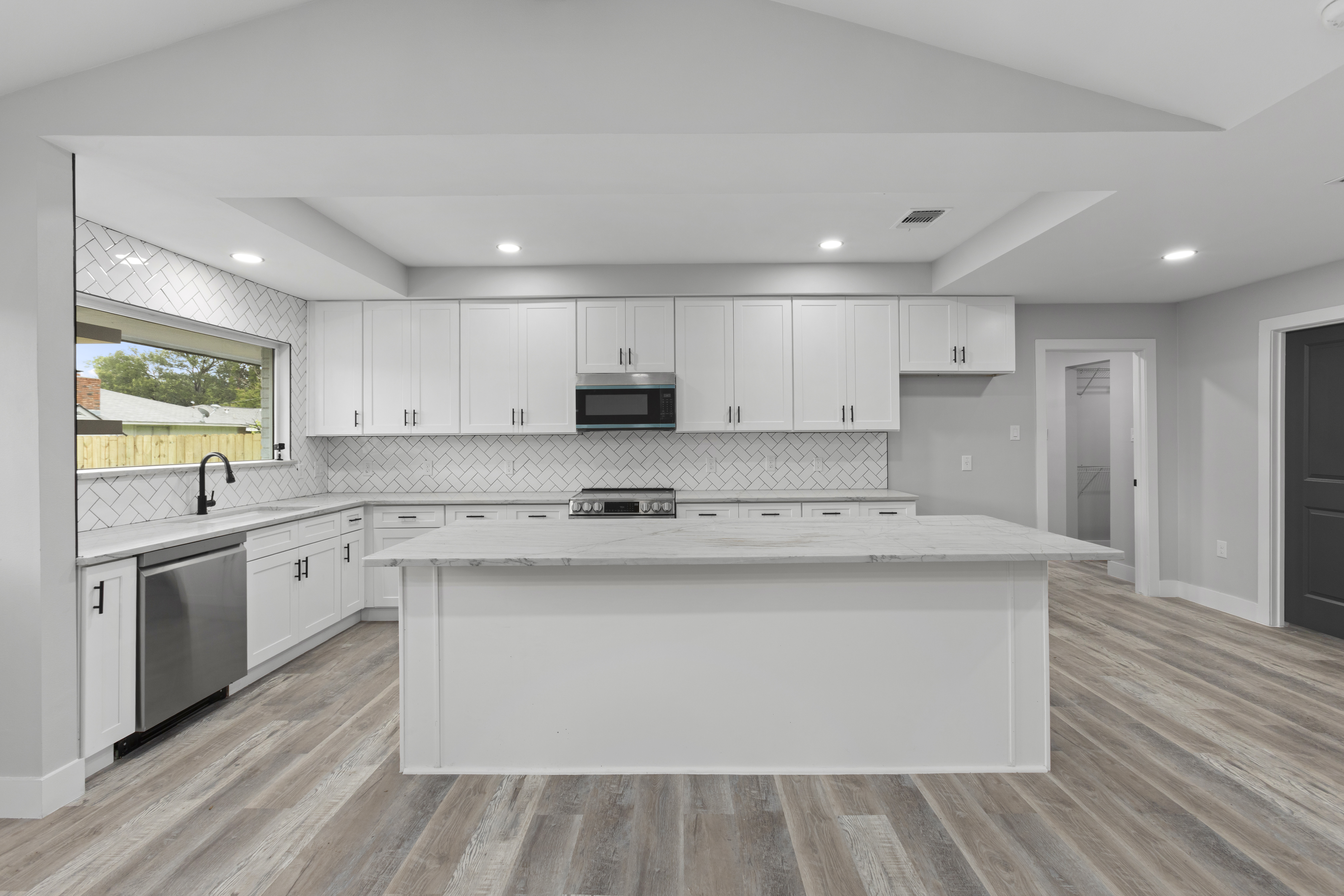  Fully Renovated Cul-de-Sac Living - 物件實景