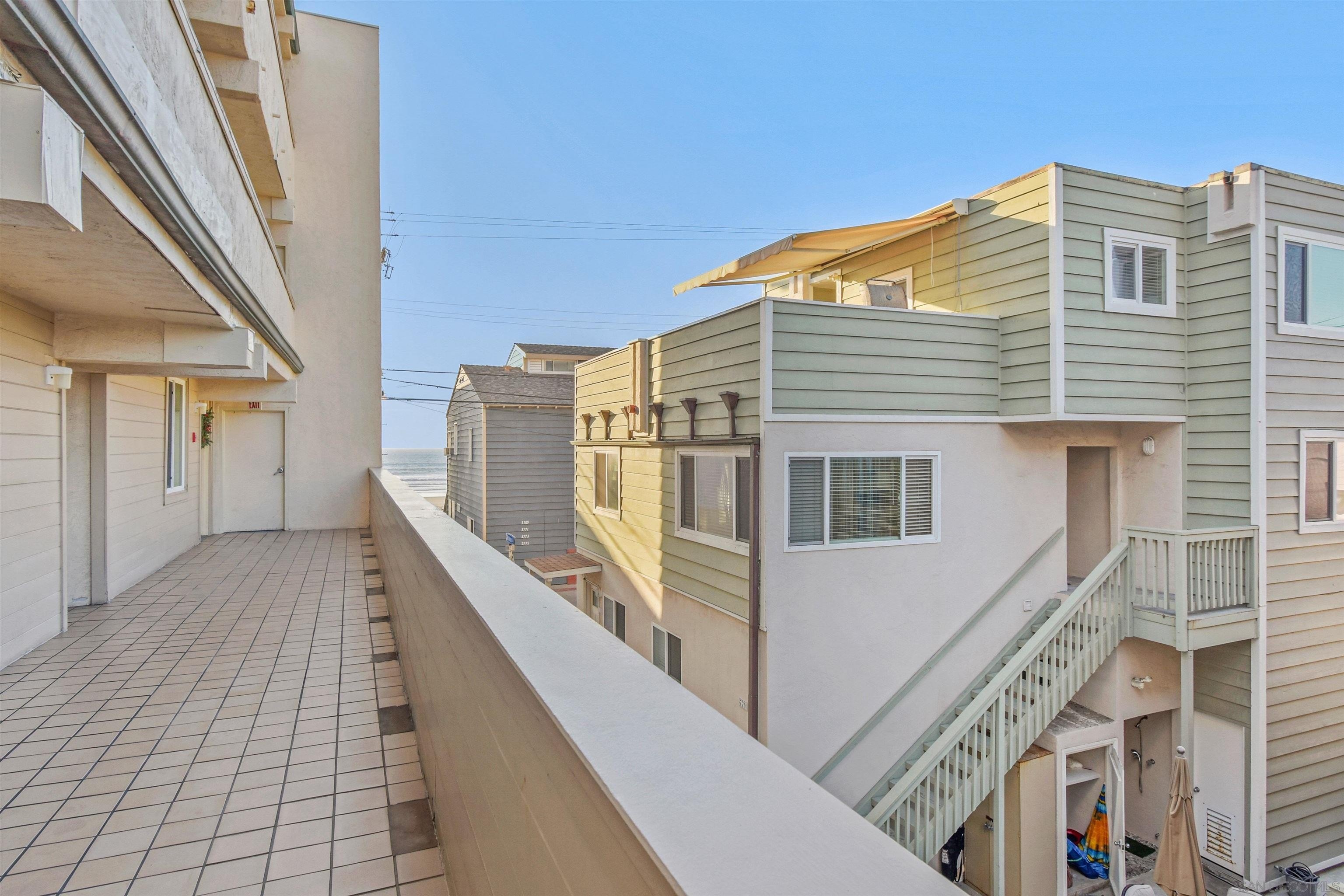 725 Redondo Ct 22, San Diego, California, 92109, United States, 1 Bedroom Bedrooms, ,1 BathroomBathrooms,Residential,For Sale,725 Redondo Ct 22,1672266