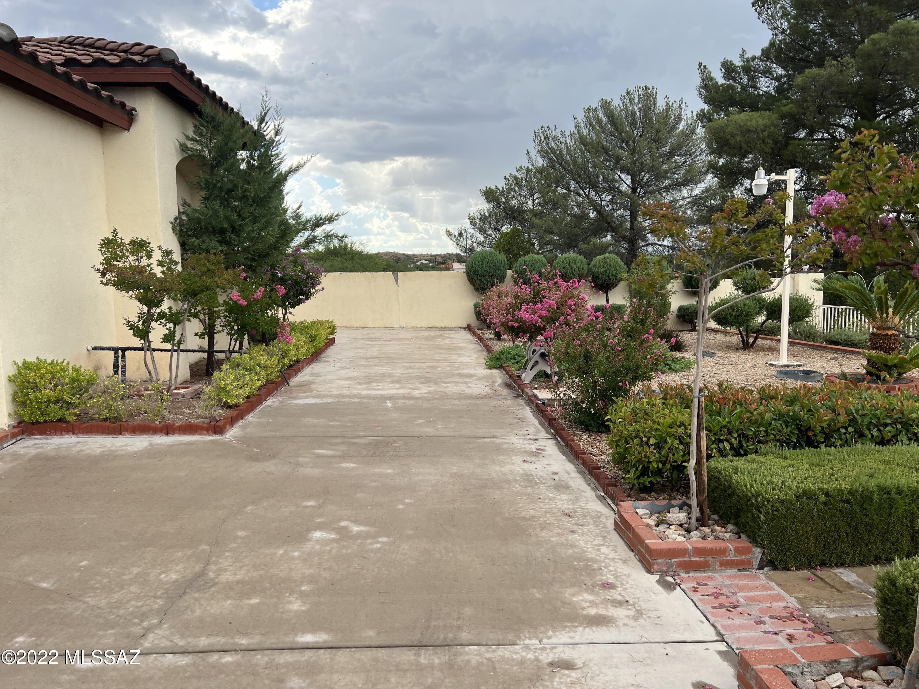 Nogales, Arizona, 85621, United States, 4 Bedrooms Bedrooms, ,4 BathroomsBathrooms,Residential,For Sale,1865061