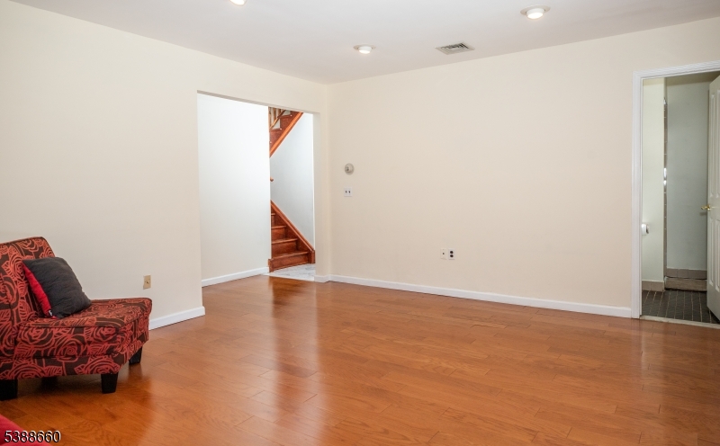 Parsippany, New Jersey, 07054-2126, United States, 4 Bedrooms Bedrooms, ,3 BathroomsBathrooms,Residential,For Sale,1976292