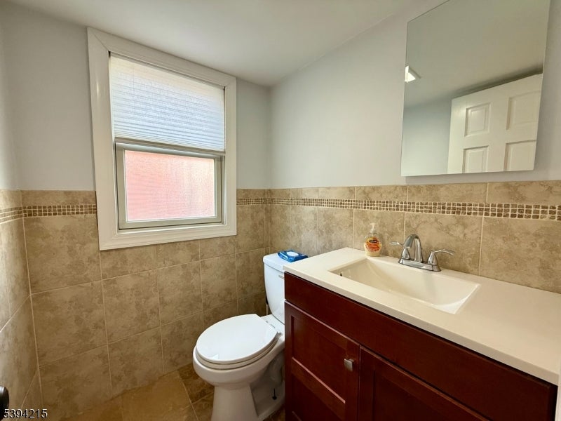 Haledon Boro, New Jersey, 07508, United States, 4 Bedrooms Bedrooms, ,2 BathroomsBathrooms,Residential,For Sale,1980965