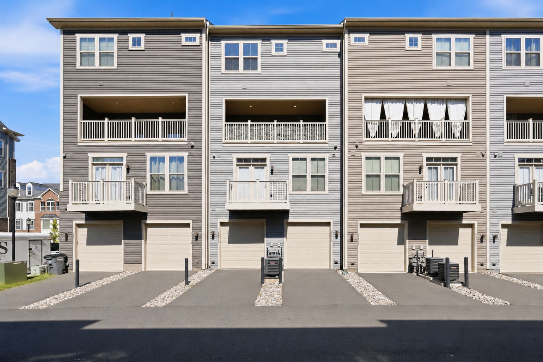  24728 Malibu Terrace, Sterling, VA, 20166 - 物件實景