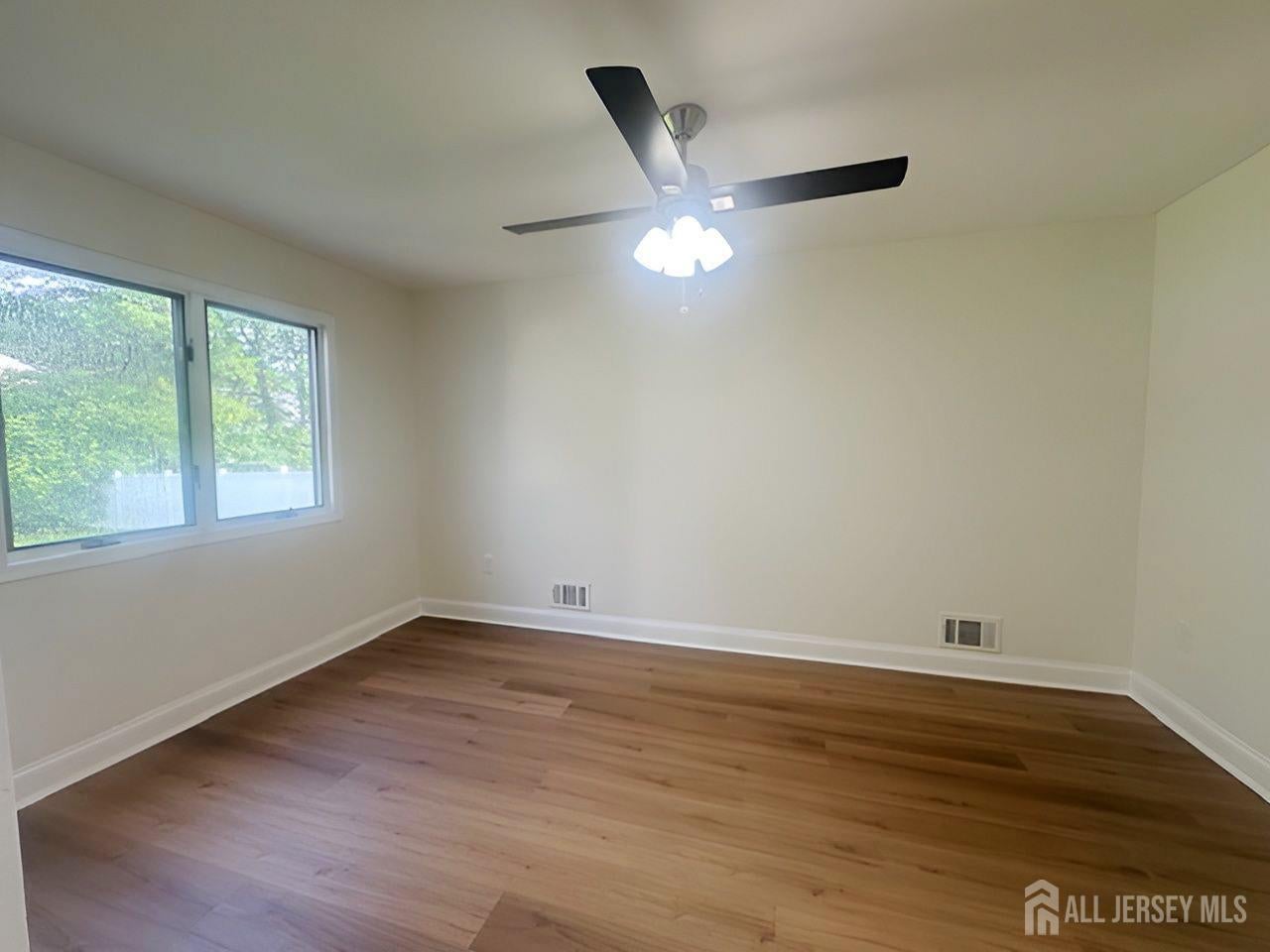 South Brunswick, New Jersey, 08810, United States, 4 Bedrooms Bedrooms, ,4 BathroomsBathrooms,Residential,For Sale,1978148