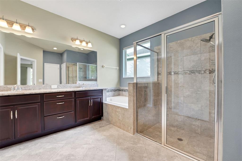 Winter Garden, Florida, 34787, United States, 3 Bedrooms Bedrooms, ,2 BathroomsBathrooms,Residential,For Sale,1878669