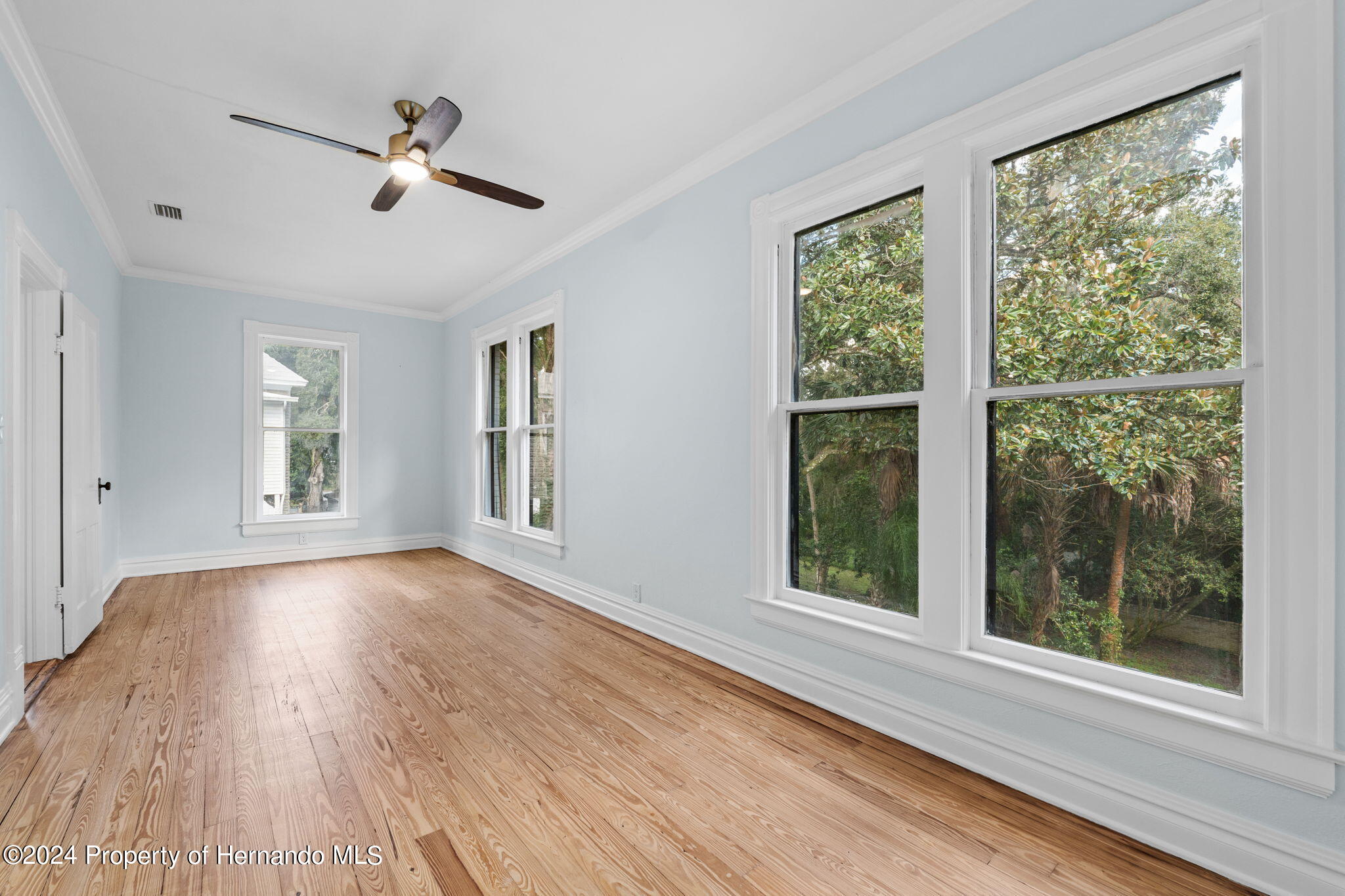 Brooksville, Florida, 34601, United States, 5 Bedrooms Bedrooms, ,3 BathroomsBathrooms,Residential,For Sale,1923467