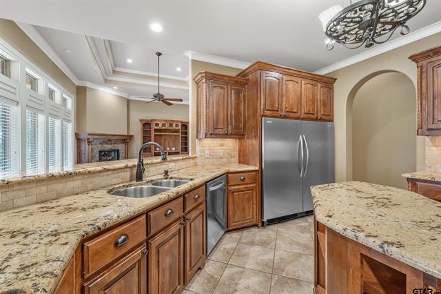 Gilmer, Texas, 75644, United States, 4 Bedrooms Bedrooms, ,4 BathroomsBathrooms,Residential,For Sale,1928060
