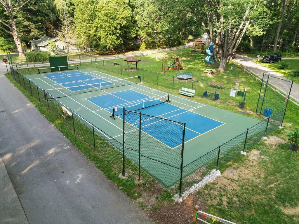 Michiana Shores, Indiana, 46360, United States, 1 Bedroom Bedrooms, ,Residential,For Sale,1933076