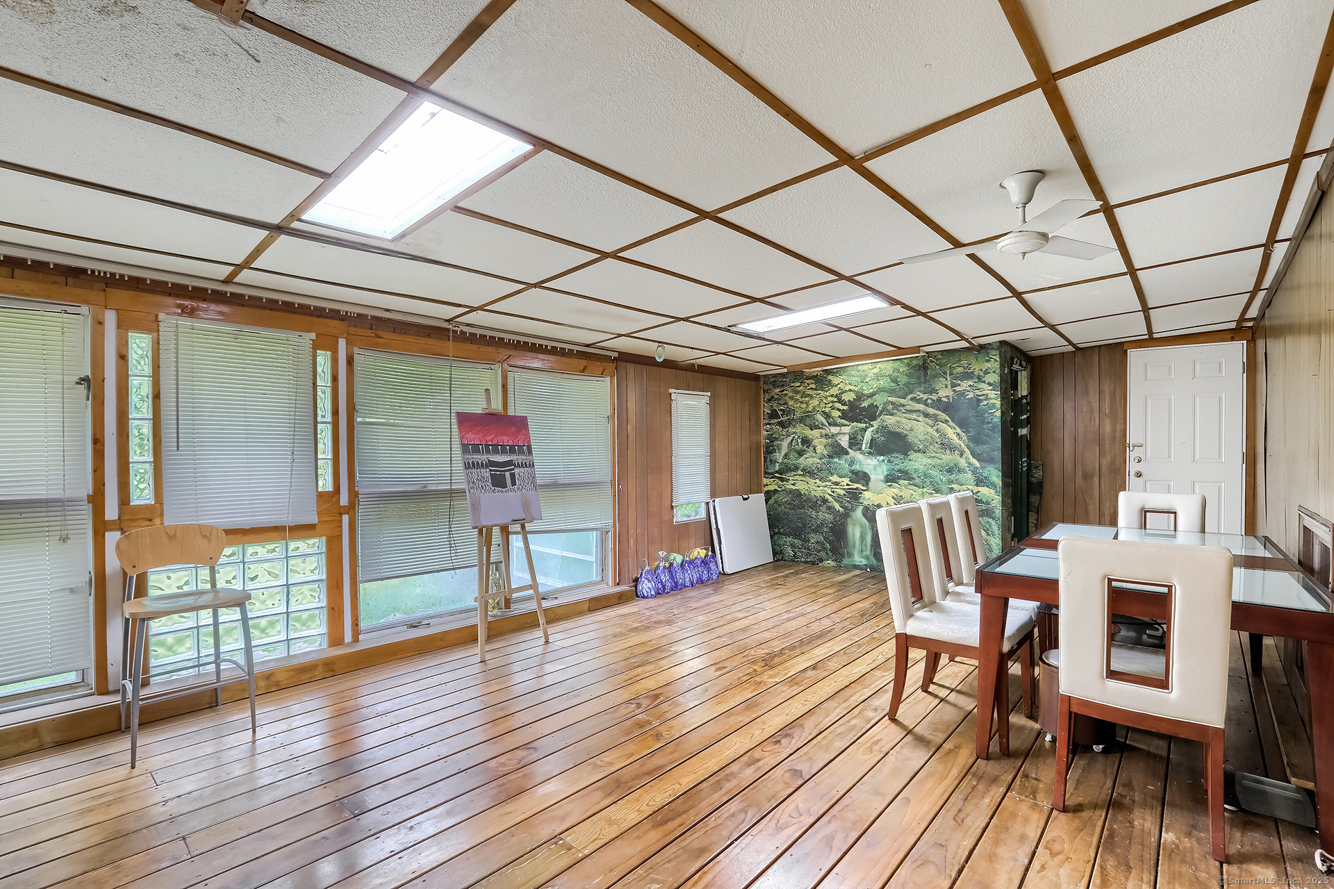 Brookfield, Connecticut, 06804, United States, 4 Bedrooms Bedrooms, ,2 BathroomsBathrooms,Residential,For Sale,1730338