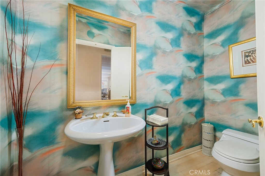 Beverly Hills, California, 90210, United States, 4 Bedrooms Bedrooms, ,5 BathroomsBathrooms,Residential,For Sale,2002159