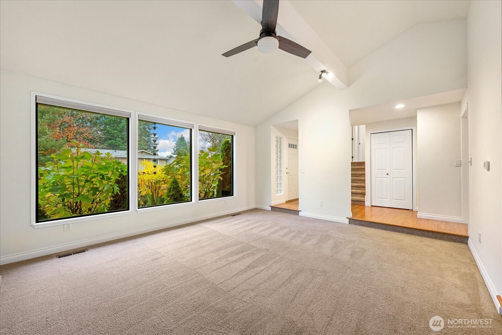 Renton, Washington, 98059, United States, 4 Bedrooms Bedrooms, ,1 BathroomBathrooms,Residential,For Sale,1989503