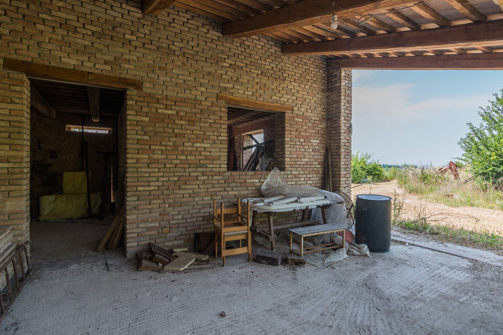 Montelabbate, Pesaro e Urbino, 61025, IT, 4 Bedrooms Bedrooms, ,3 BathroomsBathrooms,Residential,For Sale,1876192