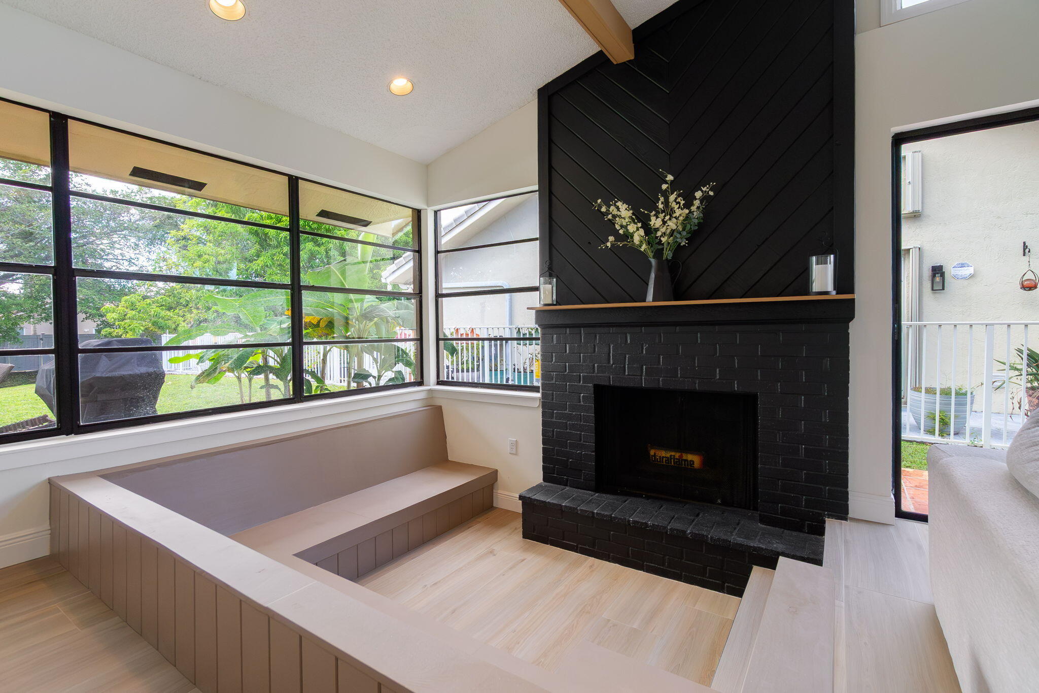 Boca Raton, Florida, 33433, United States, 3 Bedrooms Bedrooms, ,2 BathroomsBathrooms,Residential,For Sale,1989497