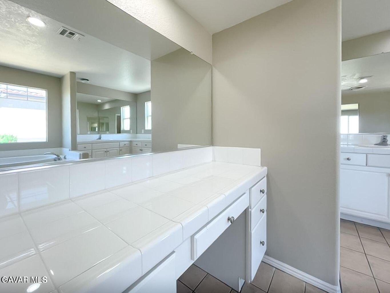 Palmdale, California, 93551, United States, 5 Bedrooms Bedrooms, ,3 BathroomsBathrooms,Residential,For Sale,2049343