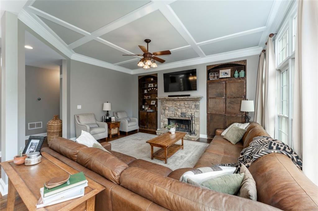 Marietta, Georgia, 30064, United States, 5 Bedrooms Bedrooms, ,5 BathroomsBathrooms,Residential,For Sale,2003371