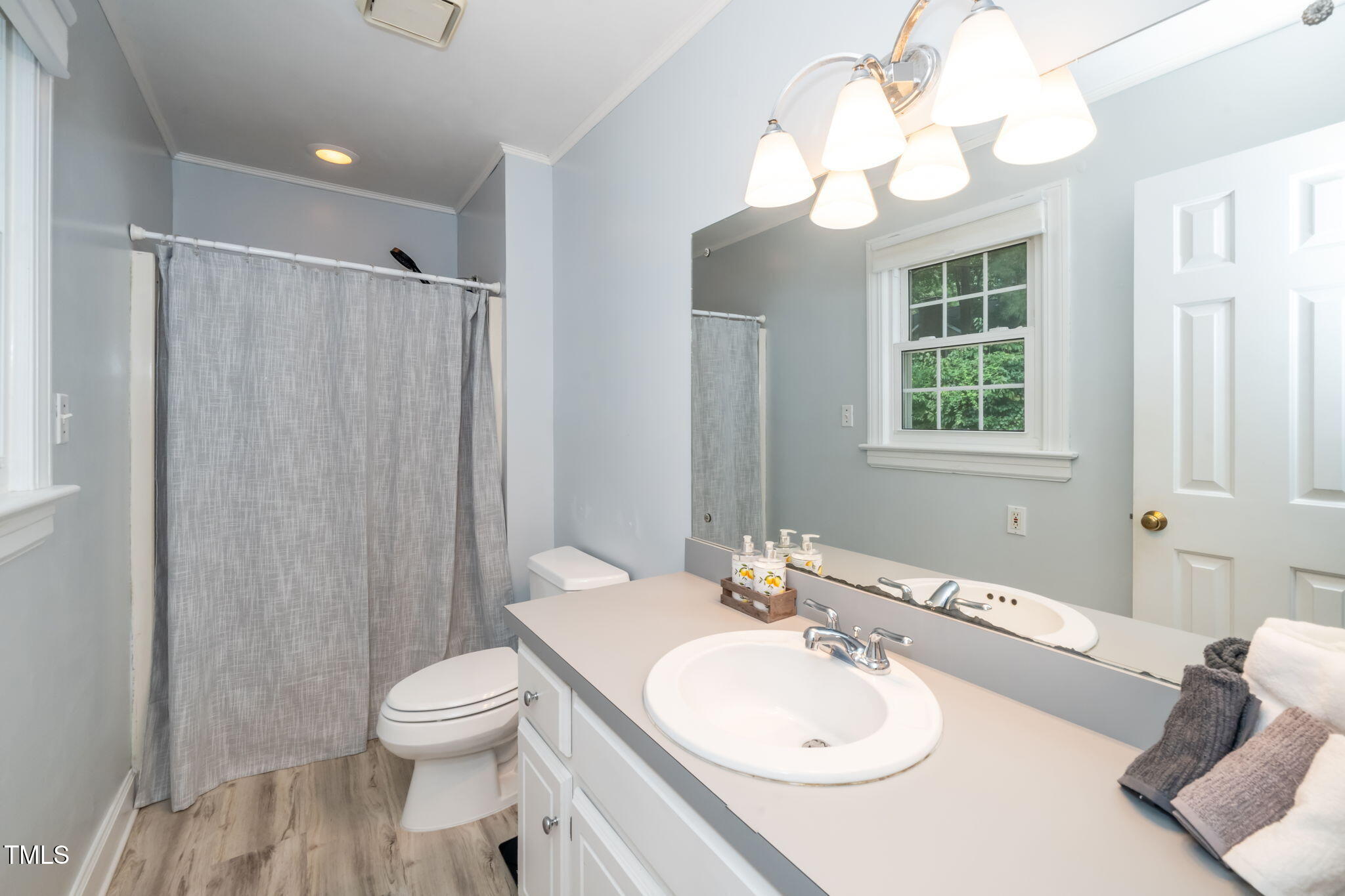 Cary, North Carolina, 27513, United States, 4 Bedrooms Bedrooms, ,3 BathroomsBathrooms,Residential,For Sale,1924824