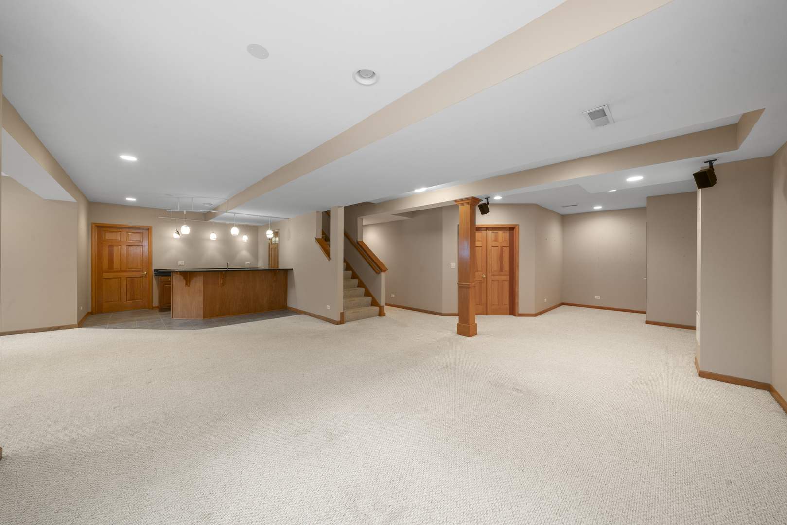 Sugar Grove, Illinois, 60554, United States, 4 Bedrooms Bedrooms, ,4 BathroomsBathrooms,Residential,For Sale,2003228