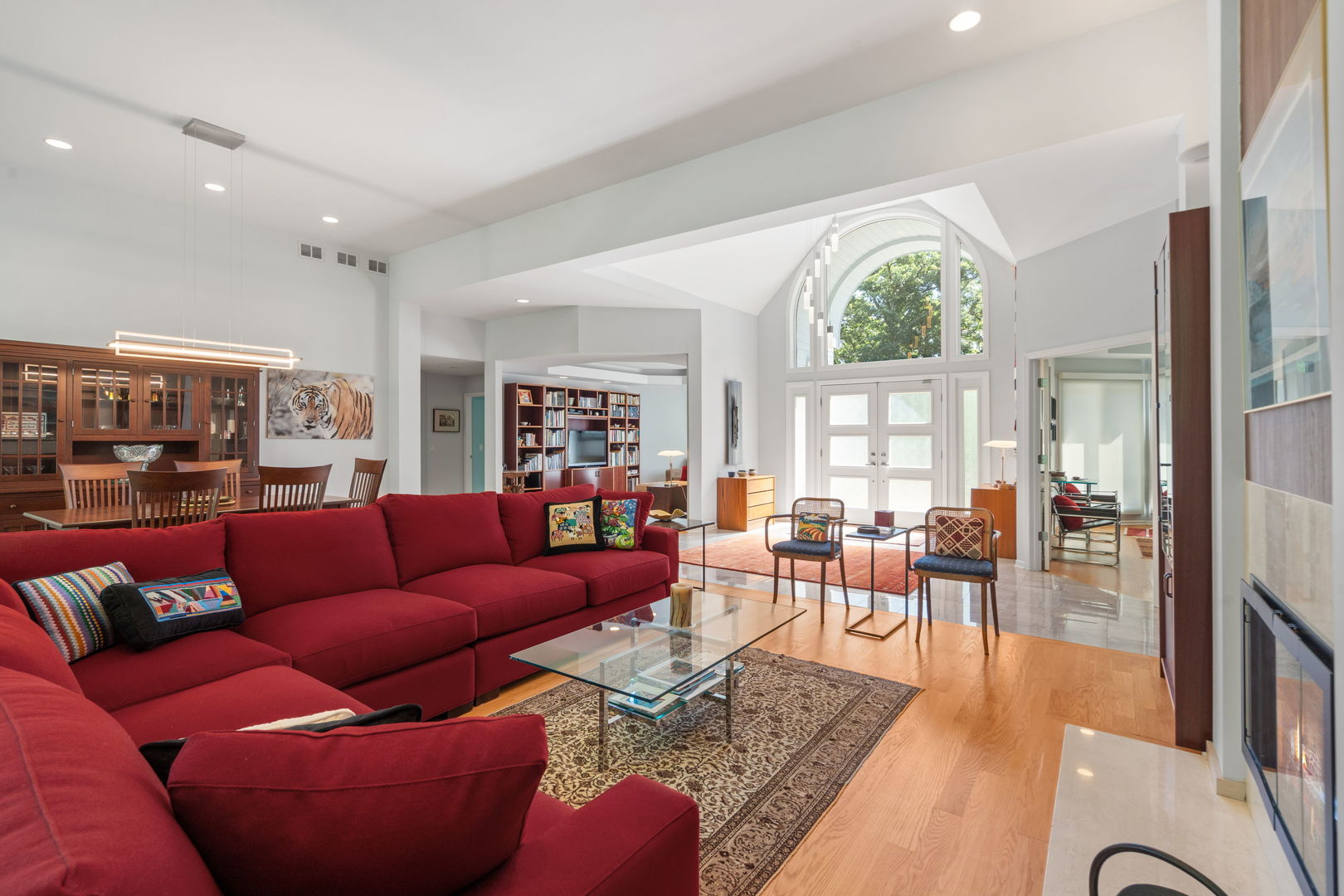Highland Park, Illinois, 60035, United States, 2 Bedrooms Bedrooms, ,3 BathroomsBathrooms,Residential,For Sale,1903435