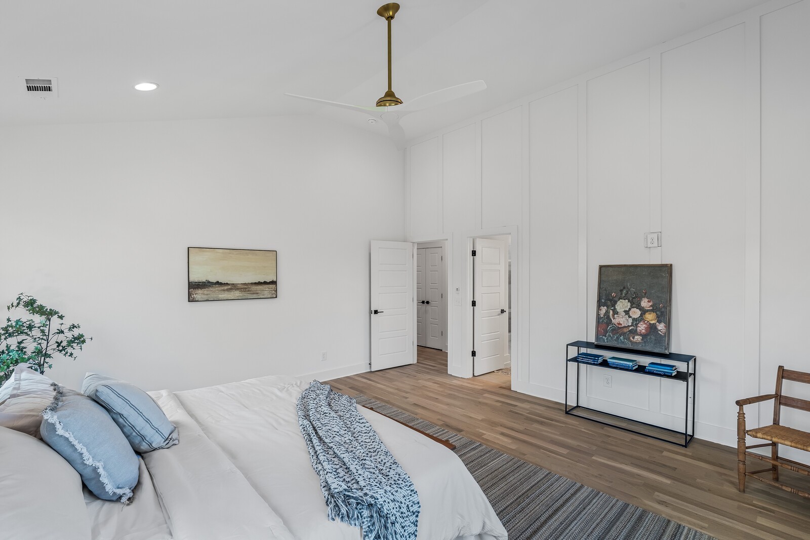 Nashville, Tennessee, 37206, United States, 4 Bedrooms Bedrooms, ,7 BathroomsBathrooms,Residential,For Sale,1989518