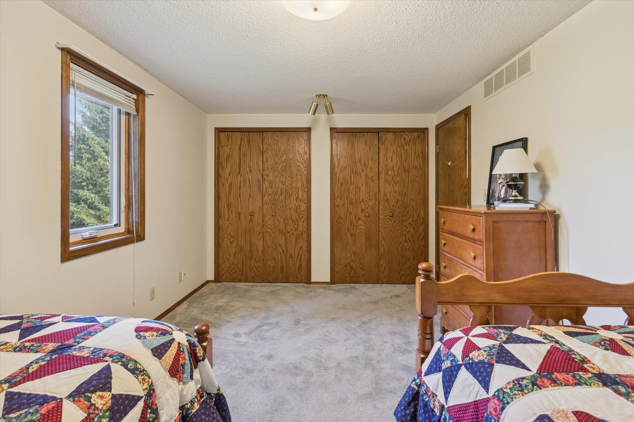 Midland, Michigan, 48640, United States, 3 Bedrooms Bedrooms, ,3 BathroomsBathrooms,Residential,For Sale,1975279