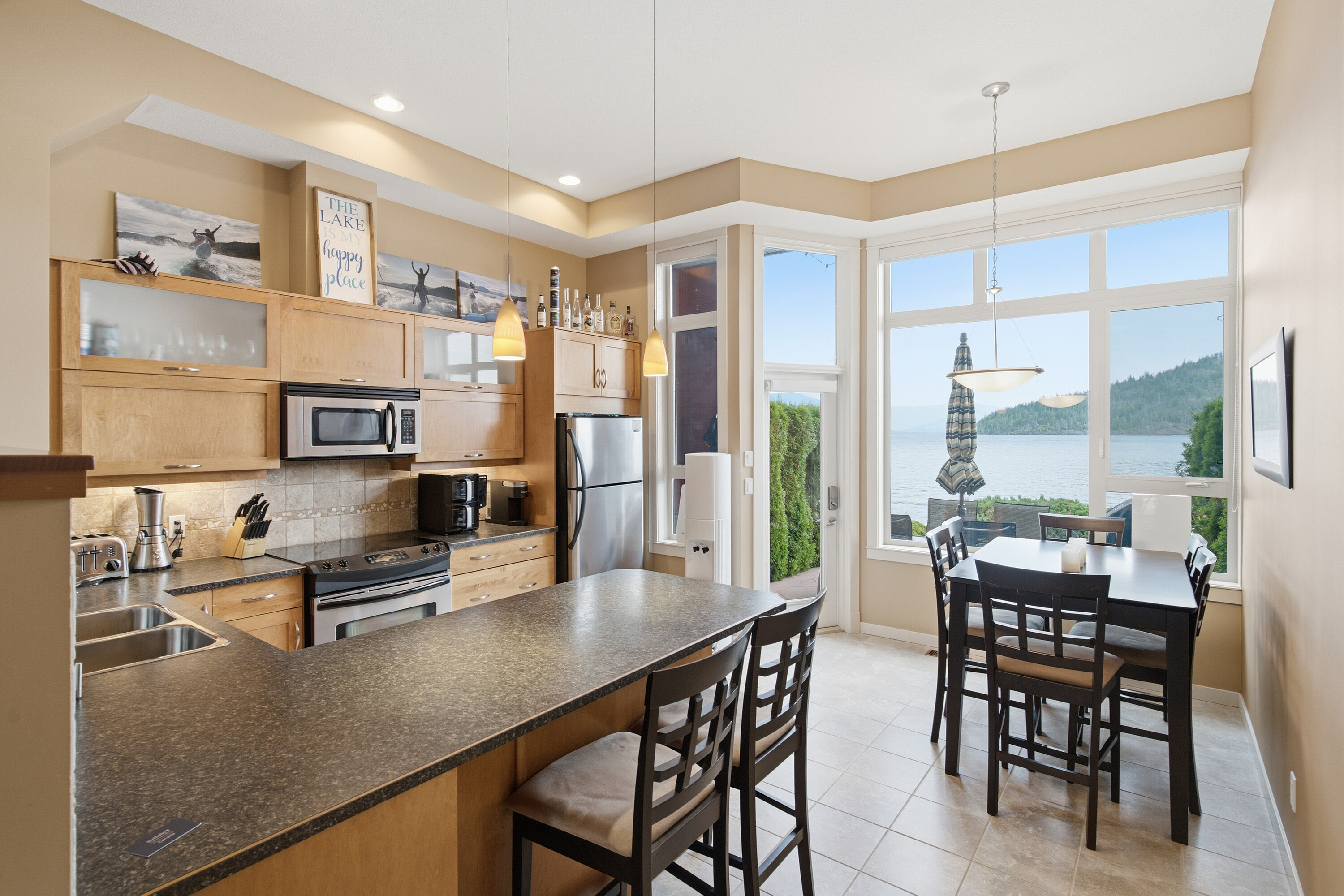  Premier Lakeshore Living - 物件實景