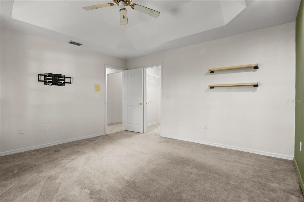 Lakeland, Florida, 33813, United States, 4 Bedrooms Bedrooms, ,4 BathroomsBathrooms,Residential,For Sale,1948005