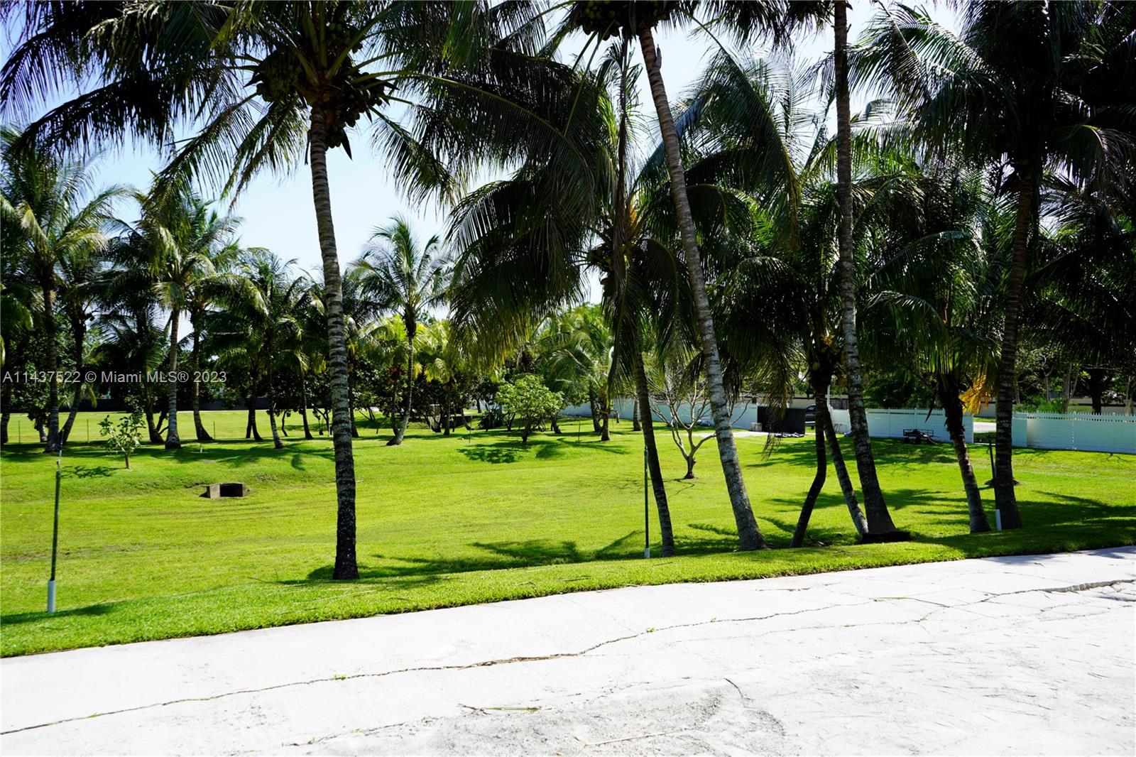 6500 Volunteer, Southwest Ranches, Florida, 33330, United States, 8 Bedrooms Bedrooms, ,7 BathroomsBathrooms,Residential,For Sale,6500 Volunteer,1453957