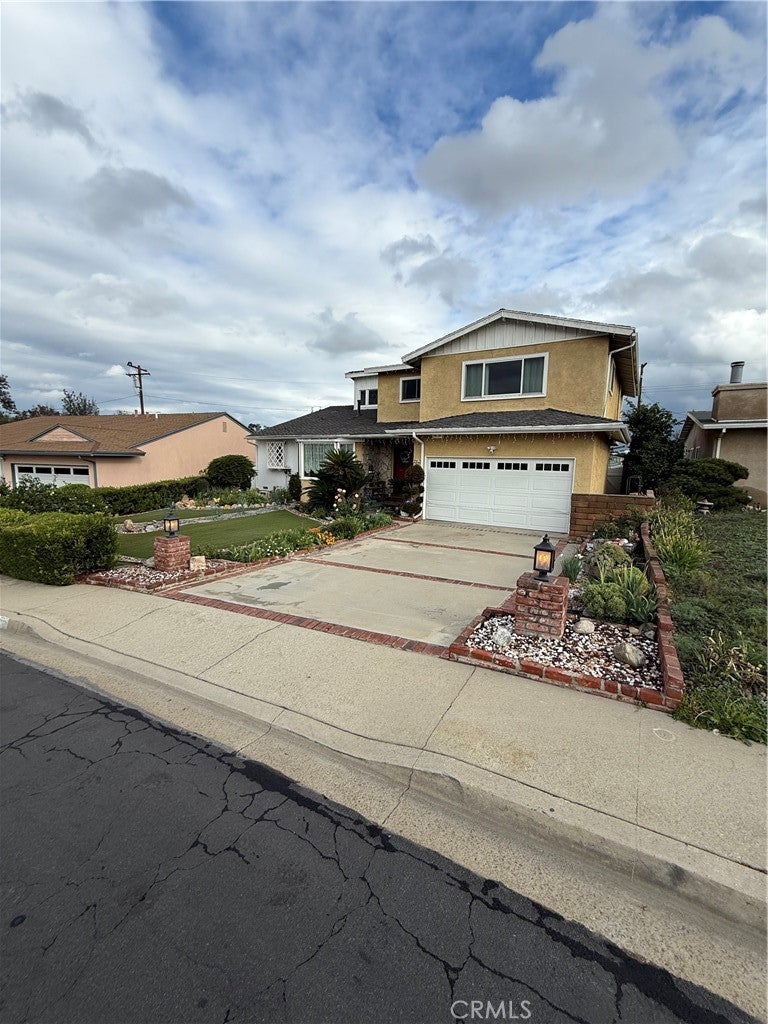 Monterey Park, California, 91755, United States, 3 Bedrooms Bedrooms, ,3 BathroomsBathrooms,Residential,For Sale,1990437