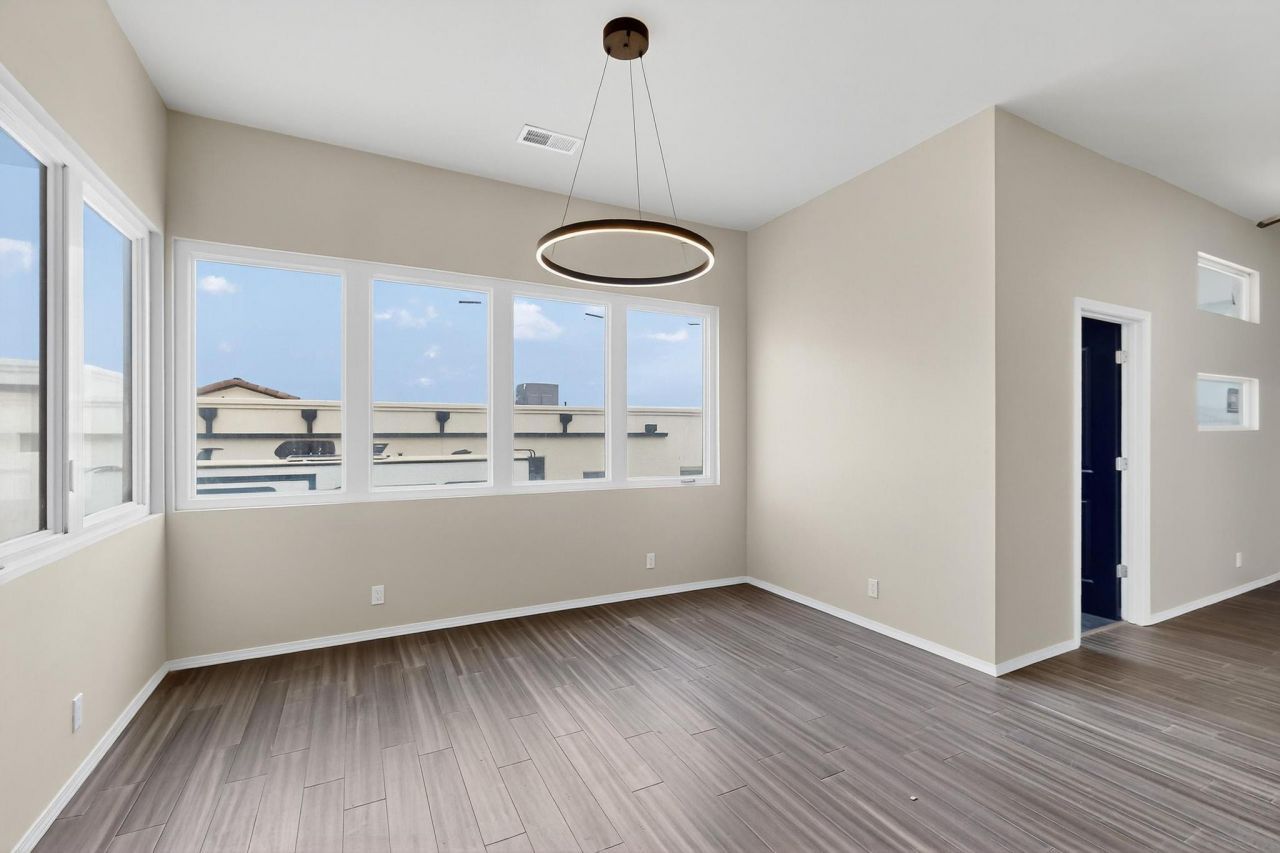 Albuquerque, New Mexico, 87120, United States, 3 Bedrooms Bedrooms, ,3 BathroomsBathrooms,Residential,For Sale,1876398