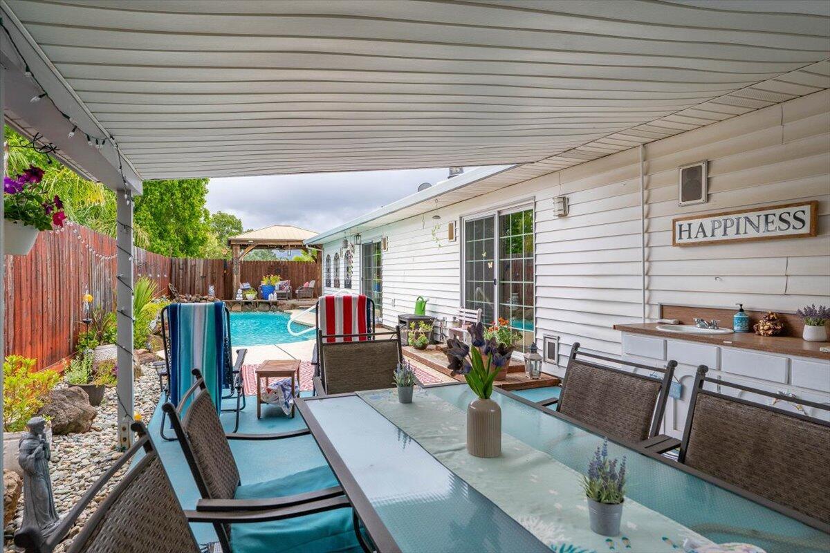 Redding, California, 96003, United States, 3 Bedrooms Bedrooms, ,3 BathroomsBathrooms,Residential,For Sale,1926978