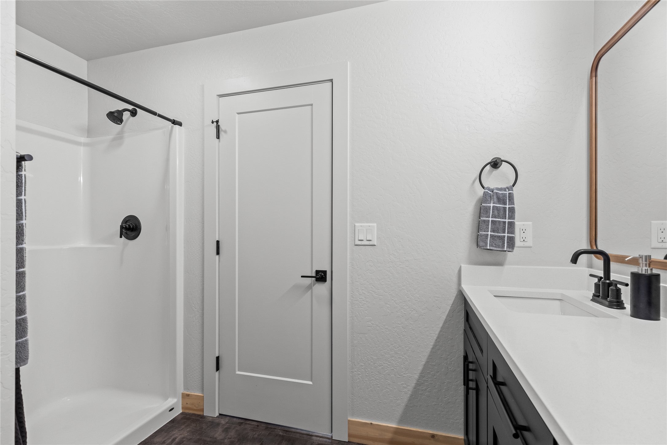 Kalispell, Montana, 59901, United States, 3 Bedrooms Bedrooms, ,2 BathroomsBathrooms,Residential,For Sale,1999069