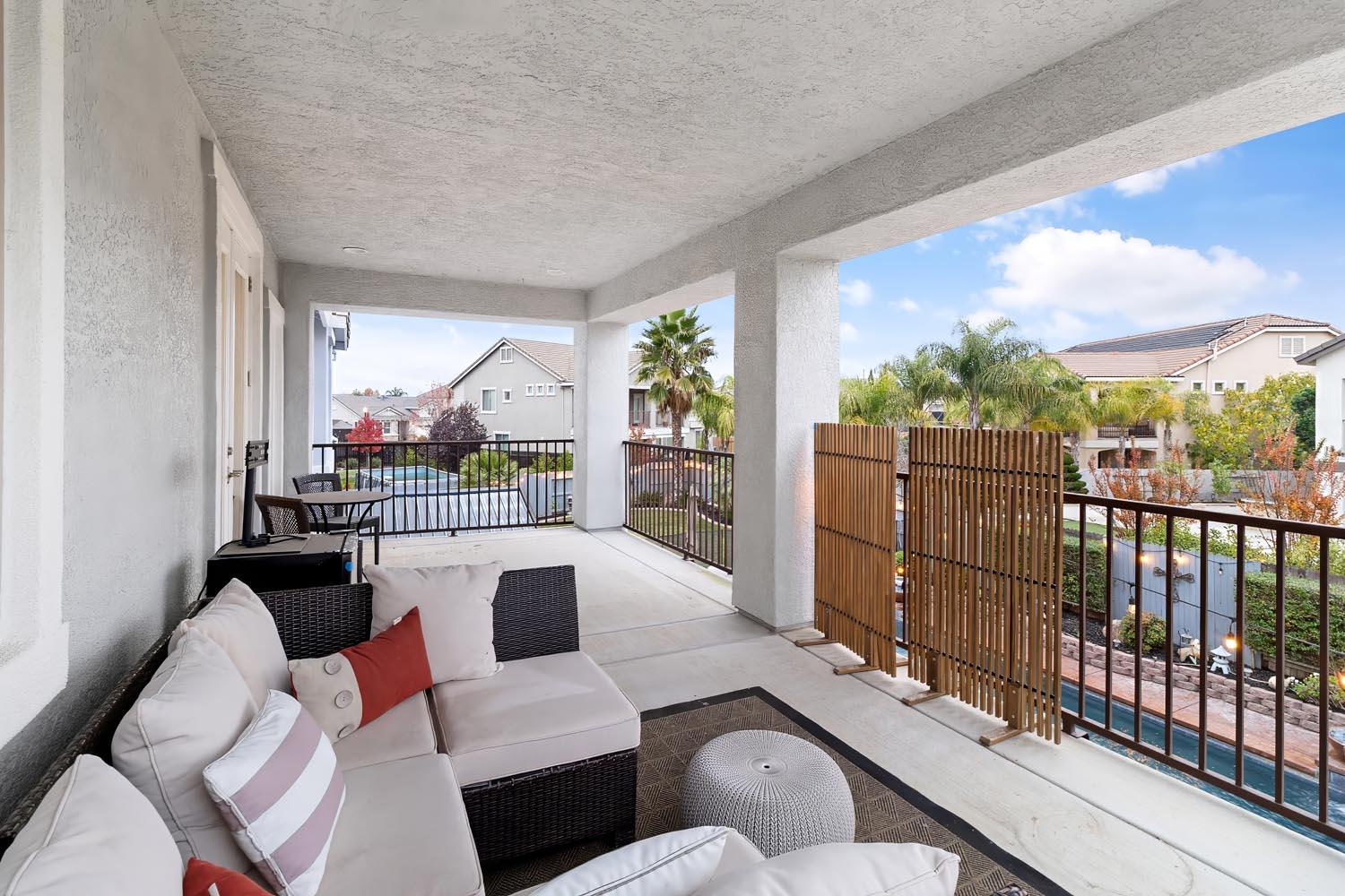 Elk Grove, California, 95757, United States, 5 Bedrooms Bedrooms, ,5 BathroomsBathrooms,Residential,For Sale,2001811