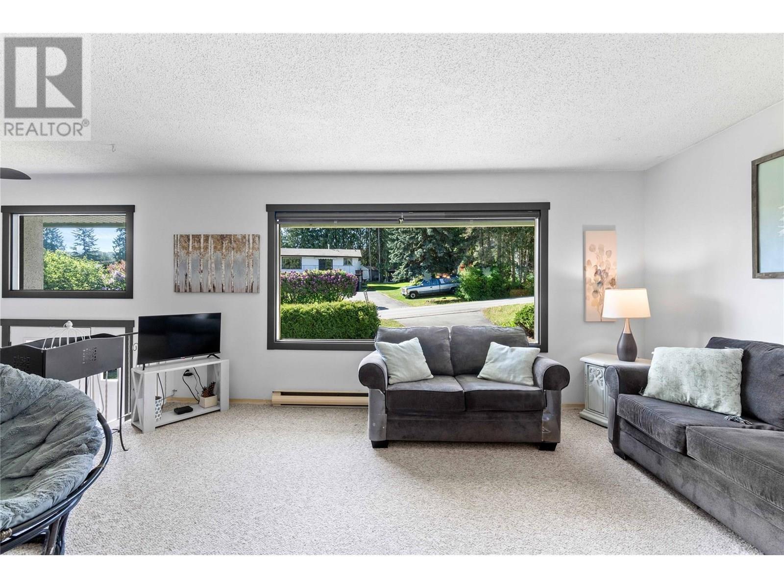 SORRENTO, British Columbia, V0E 2W0, CA, 4 Bedrooms Bedrooms, ,2 BathroomsBathrooms,Residential,For Sale,1837690