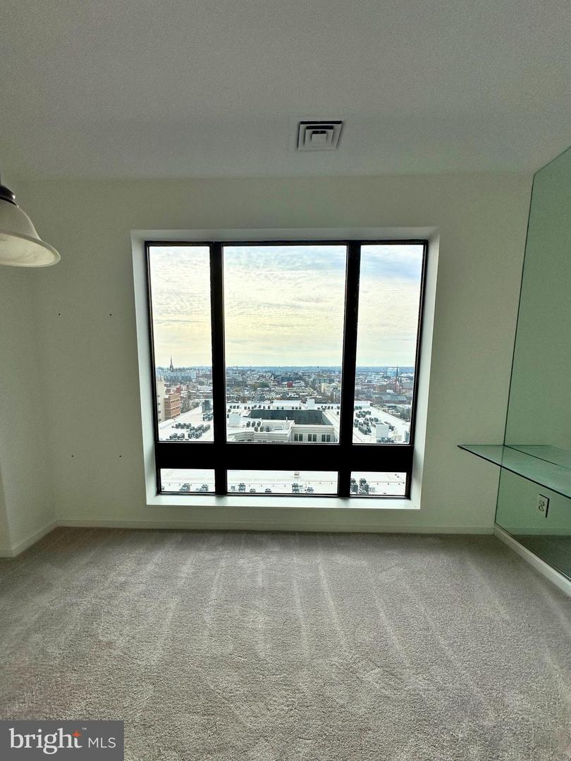 Baltimore, Maryland, 21202, United States, 3 Bedrooms Bedrooms, ,6 BathroomsBathrooms,Residential,For Sale,2002254