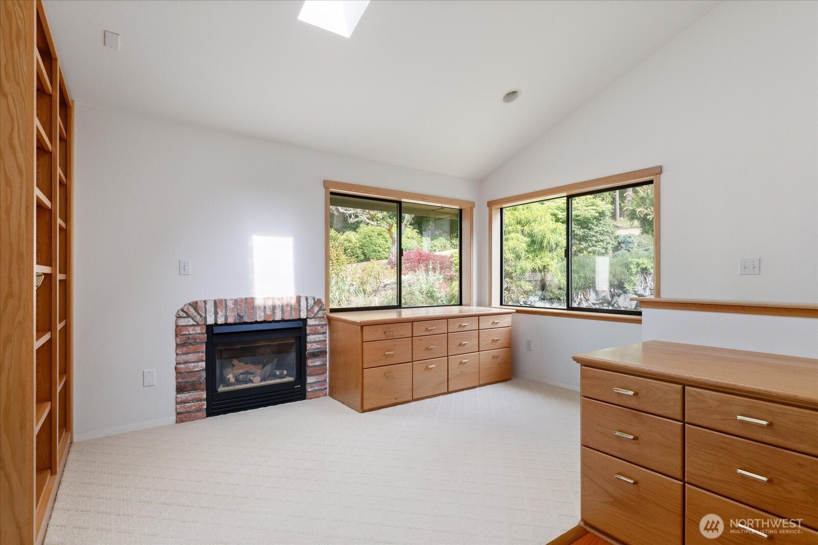 Oak Harbor, Washington, 98277, United States, 3 Bedrooms Bedrooms, ,1 BathroomBathrooms,Residential,For Sale,1868219