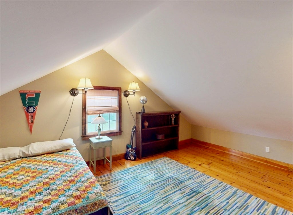Hadley, Massachusetts, 01035, United States, 5 Bedrooms Bedrooms, ,3 BathroomsBathrooms,Residential,For Sale,1885251