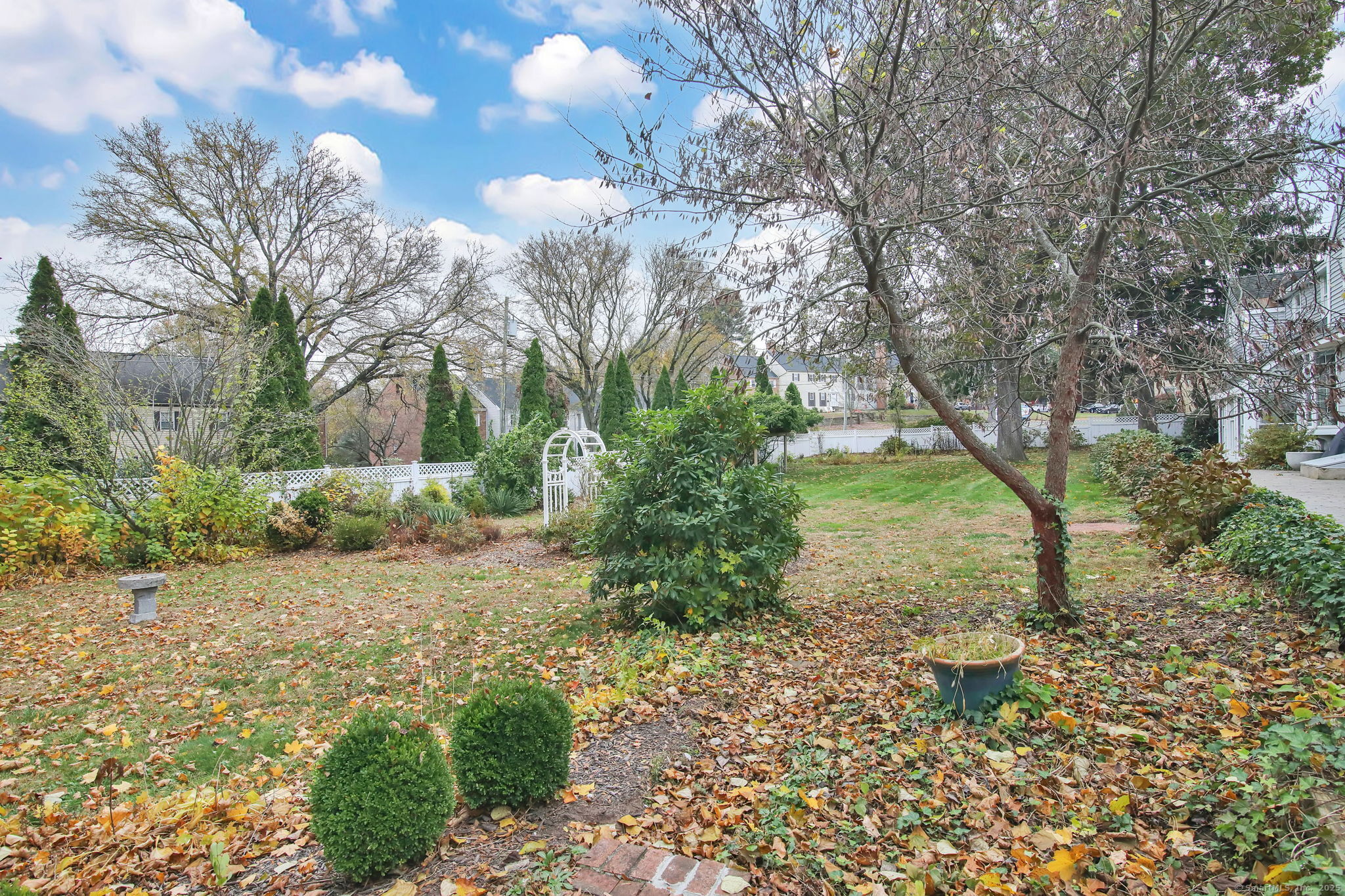 Glastonbury, Connecticut, 06033, United States, 4 Bedrooms Bedrooms, ,3 BathroomsBathrooms,Residential,For Sale,1988167