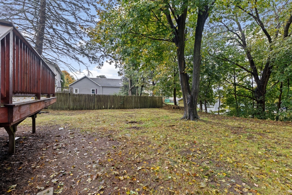 Weymouth, Massachusetts, 02190, United States, 2 Bedrooms Bedrooms, ,1 BathroomBathrooms,Residential,For Sale,1972757