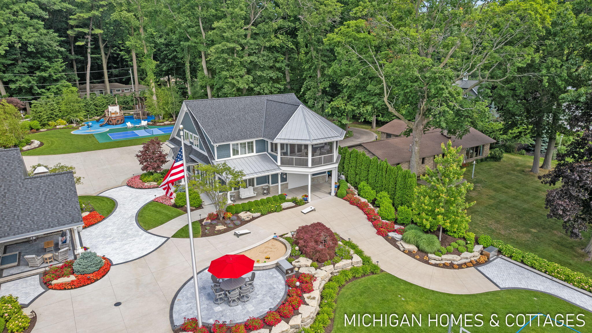 Holland, Michigan, 49424, United States, 9 Bedrooms Bedrooms, ,12 BathroomsBathrooms,Residential,For Sale,1806081