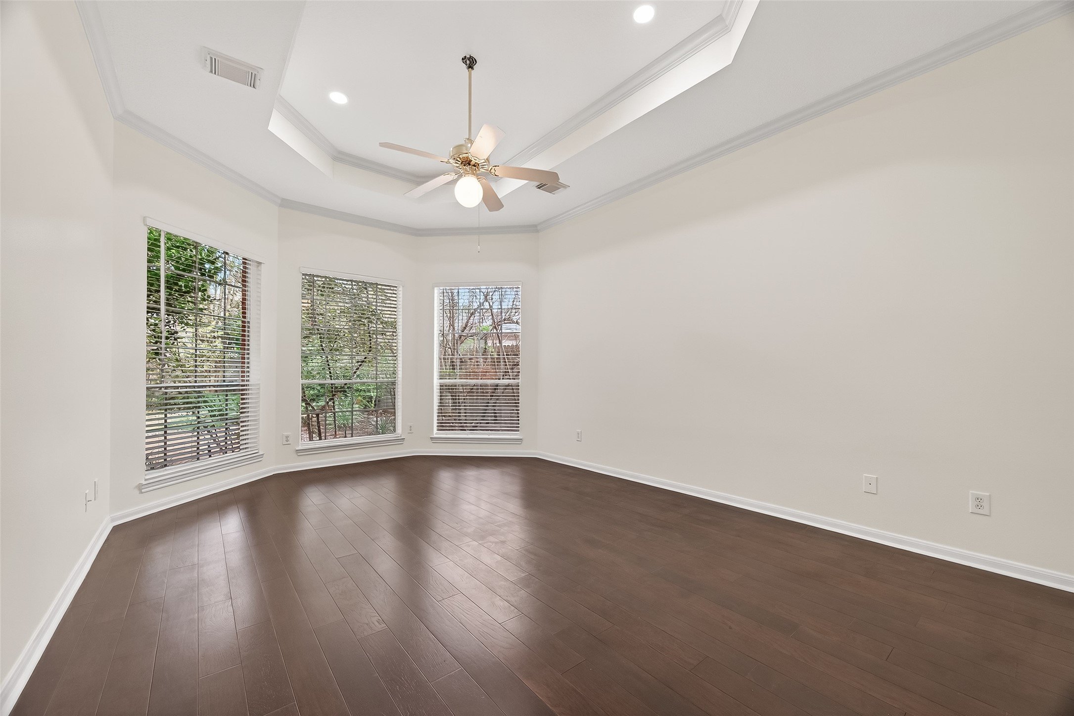 Sugar Land, Texas, 77479, United States, 4 Bedrooms Bedrooms, ,4 BathroomsBathrooms,Residential,For Sale,2006249