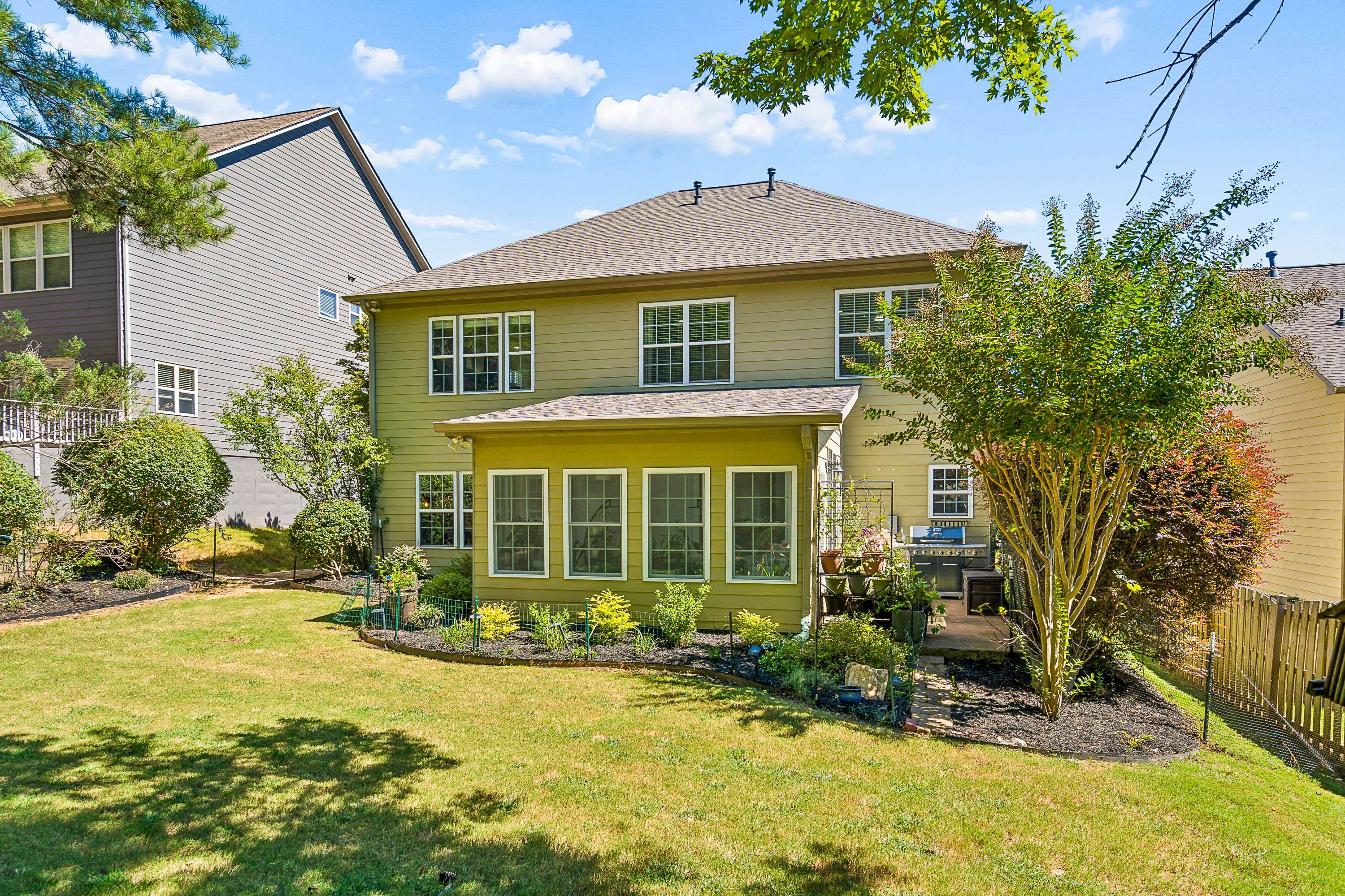  Beautifully Updated Home in Sought-After Swim and Tennis Neighborhood - 物件實景