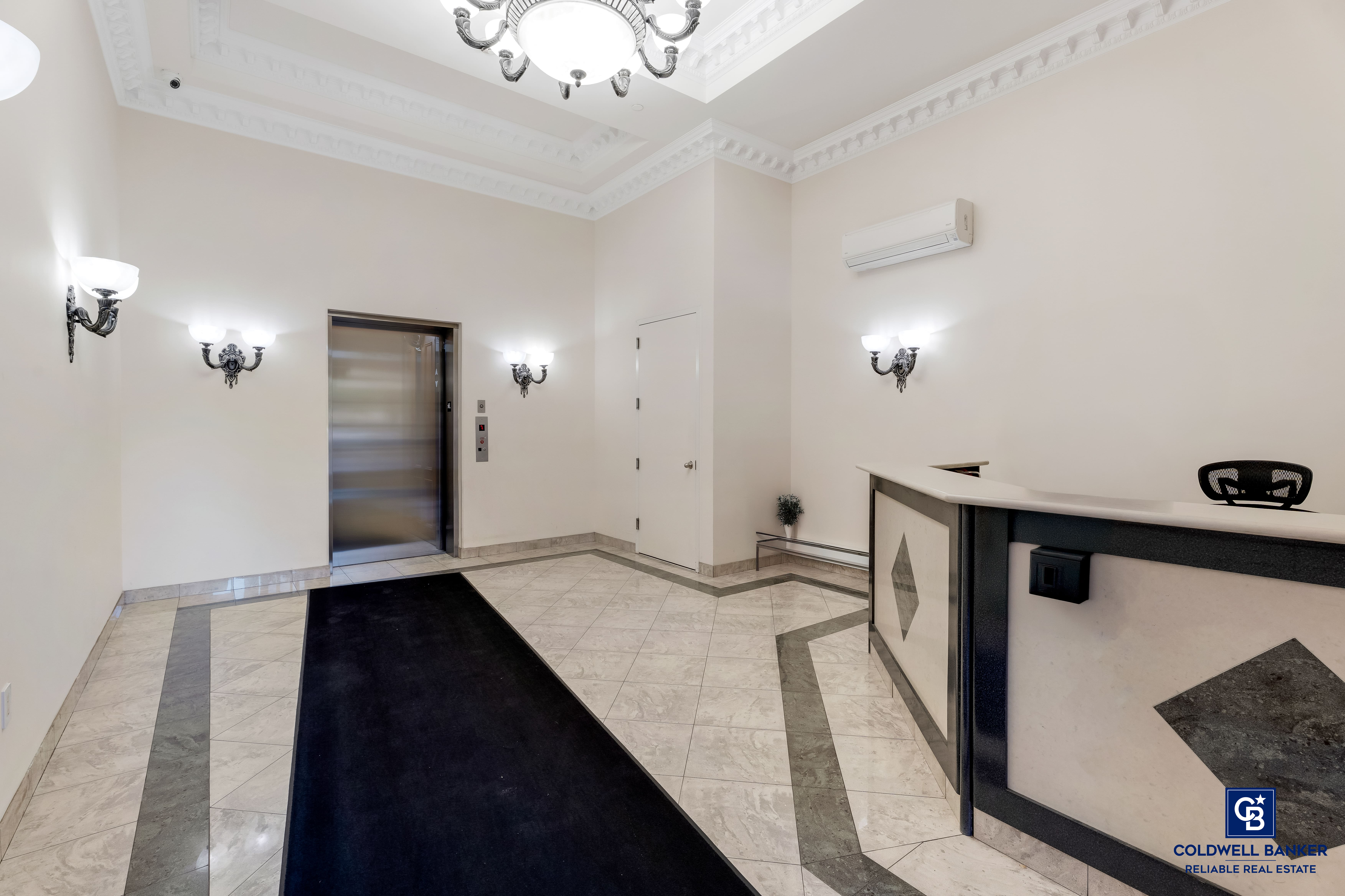 Brooklyn, New York, 11235, United States, 1 Bedroom Bedrooms, ,1 BathroomBathrooms,Residential,For Sale,1818235