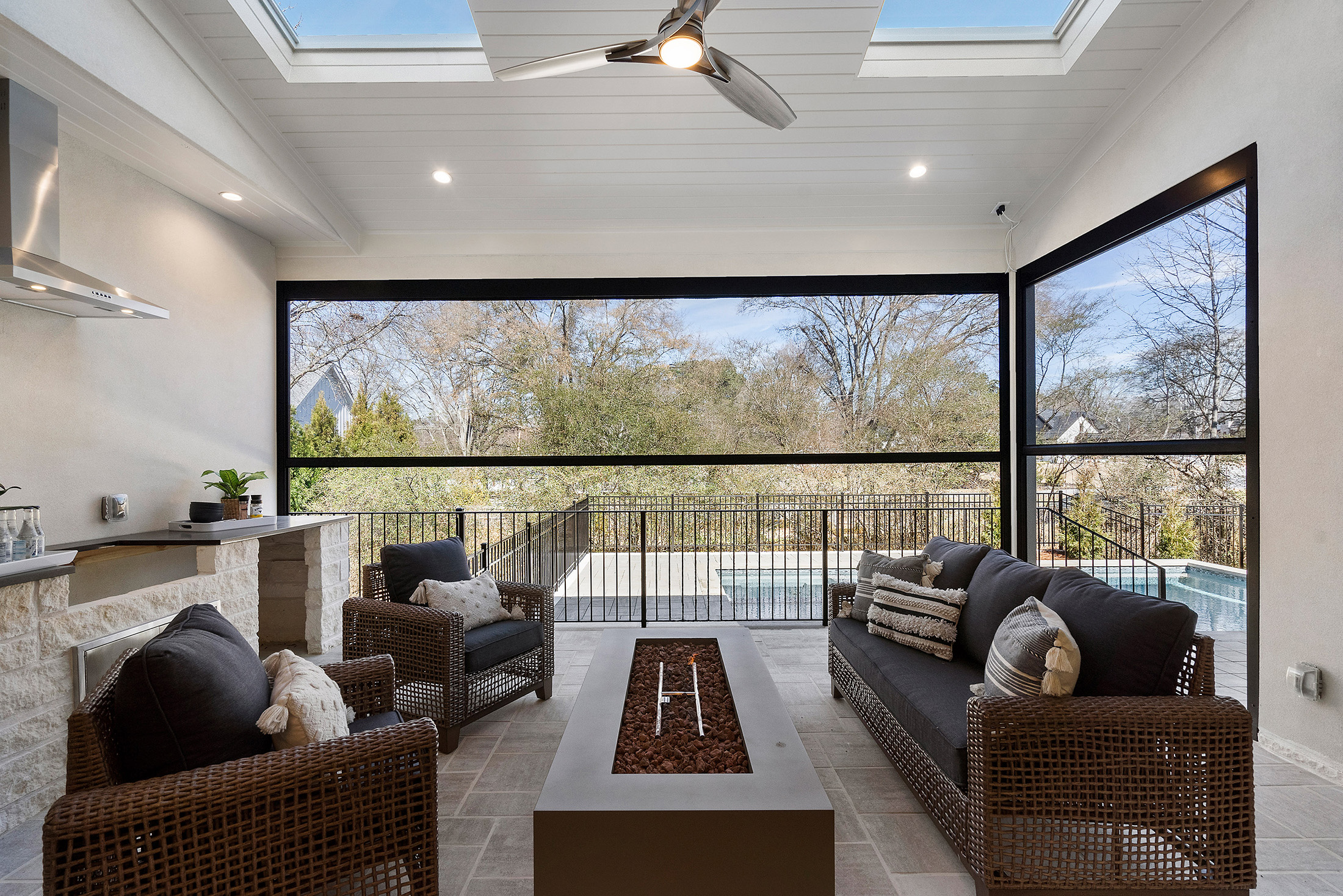  Rare Basement Home Located in Sought-After Communities in Downtown Alpharetta - 物件實景