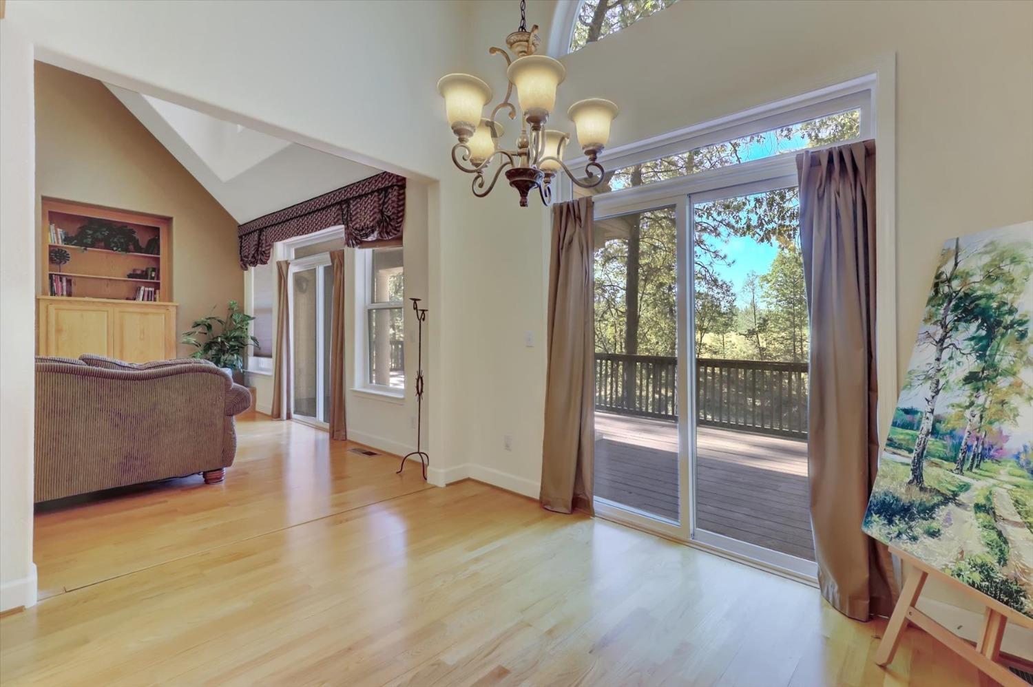 Grass Valley, California, 95945, United States, 4 Bedrooms Bedrooms, ,4 BathroomsBathrooms,Residential,For Sale,1986075