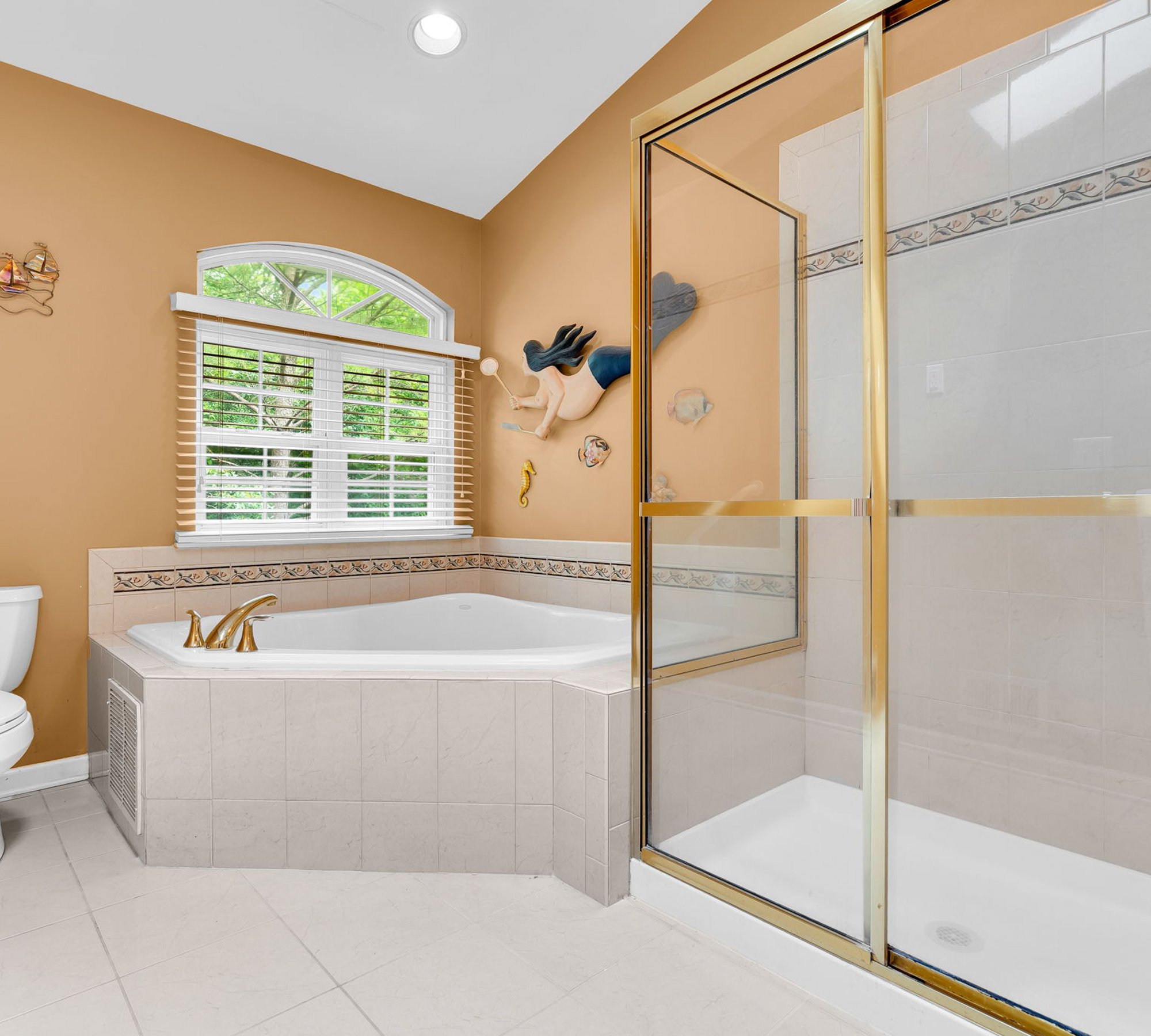  Desirable Ocean Gate Townhouse - 物件實景
