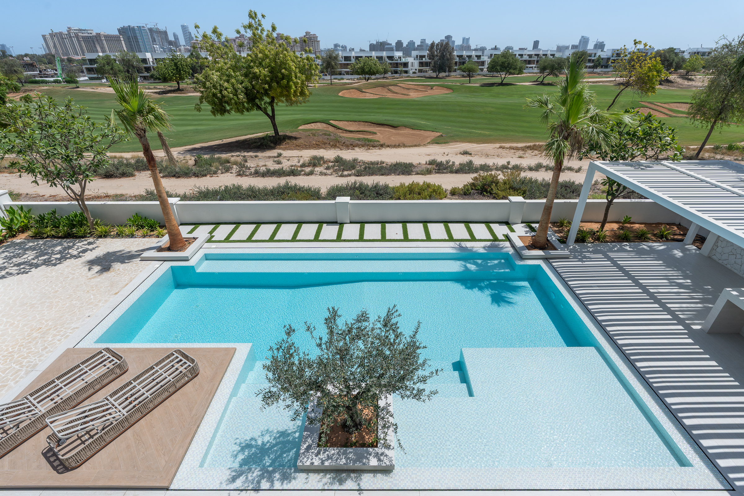  Spacious Fully Upgraded Villa in JGE - 物件實景