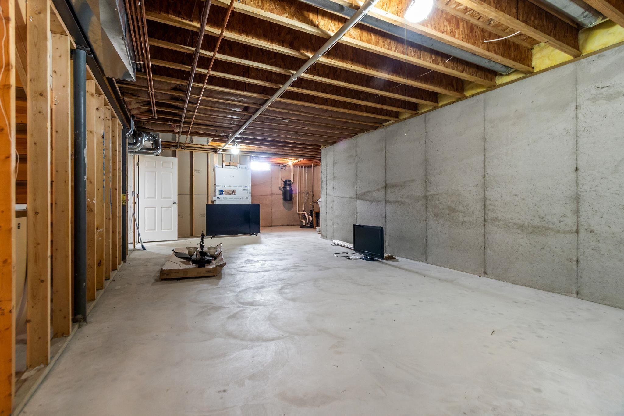 NEENAH, Wisconsin, 54956, United States, 4 Bedrooms Bedrooms, ,4 BathroomsBathrooms,Residential,For Sale,1955274