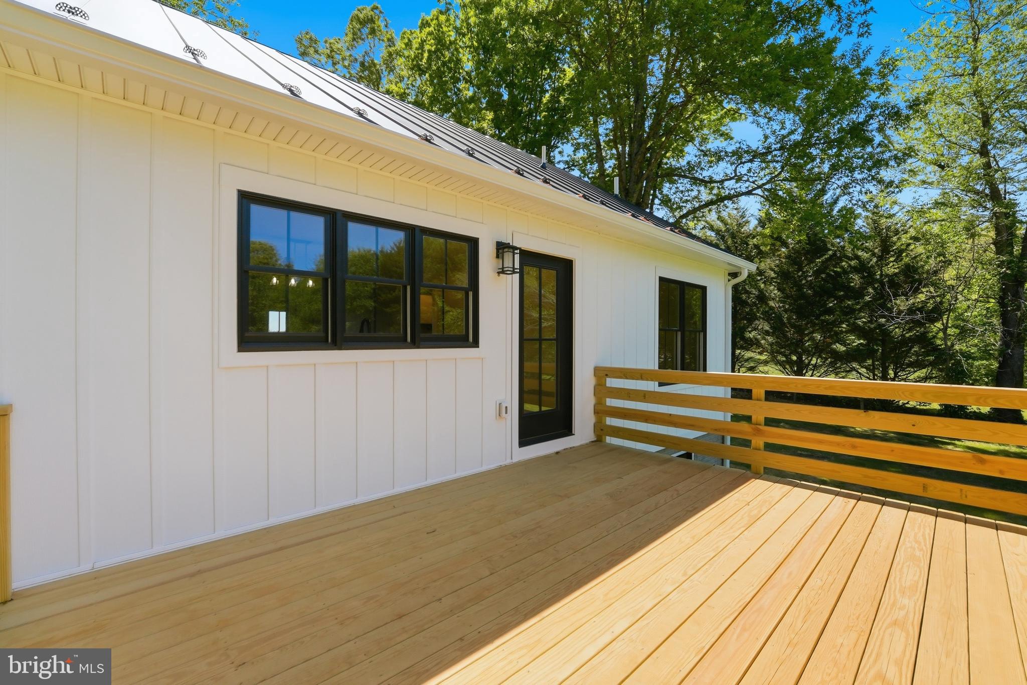 Reva, Virginia, 22735, United States, 2 Bedrooms Bedrooms, ,2 BathroomsBathrooms,Residential,For Sale,2048216